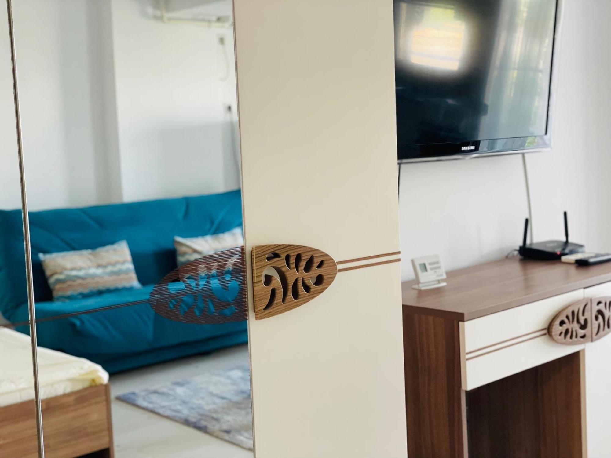 Ferienwohnung Airplane Plaza Otopeni Exterior foto
